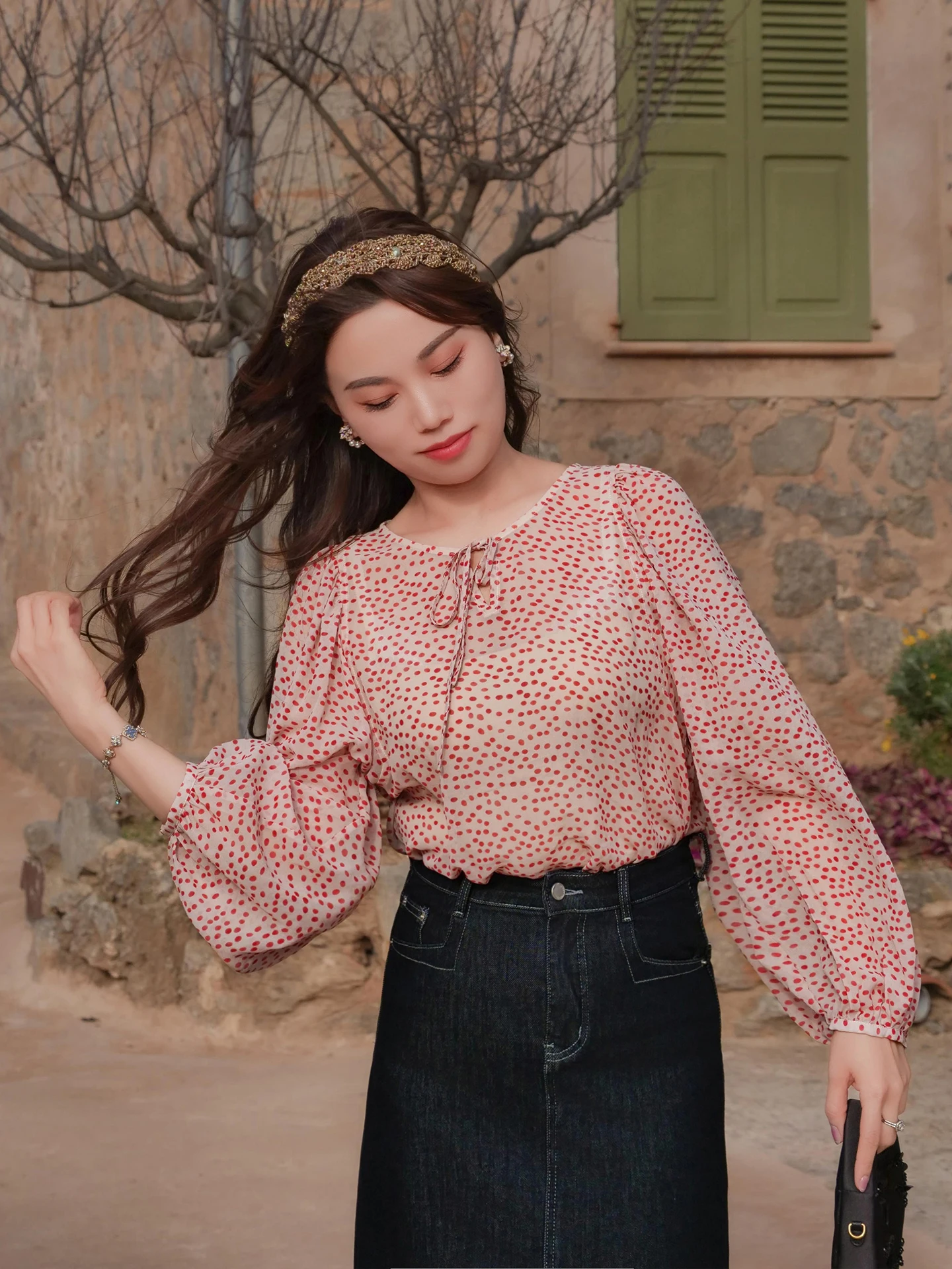 

ERINA Original plus Size Polka Dot Top Conceal Belly Hide Love Handles Romantic Style Loose Fit Long Sleeve V Neck Polyester ...