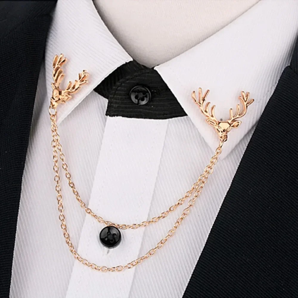 Christmas Retro Fashion Trend Deer Lapel Pin Men and Women Tie Shirt Suit Accessories Collar Chain Tassel Brooch Jewelry