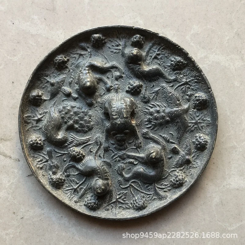 Antique Miscellaneous Collection: Bronze Mirror Crafts from the Four Great Beasts of the Warring States Period