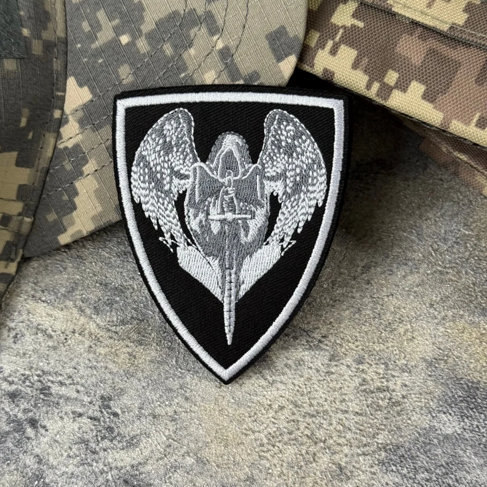 Parche táctico bordado ángel guardián con velcro escudo caballero - imagen 4
