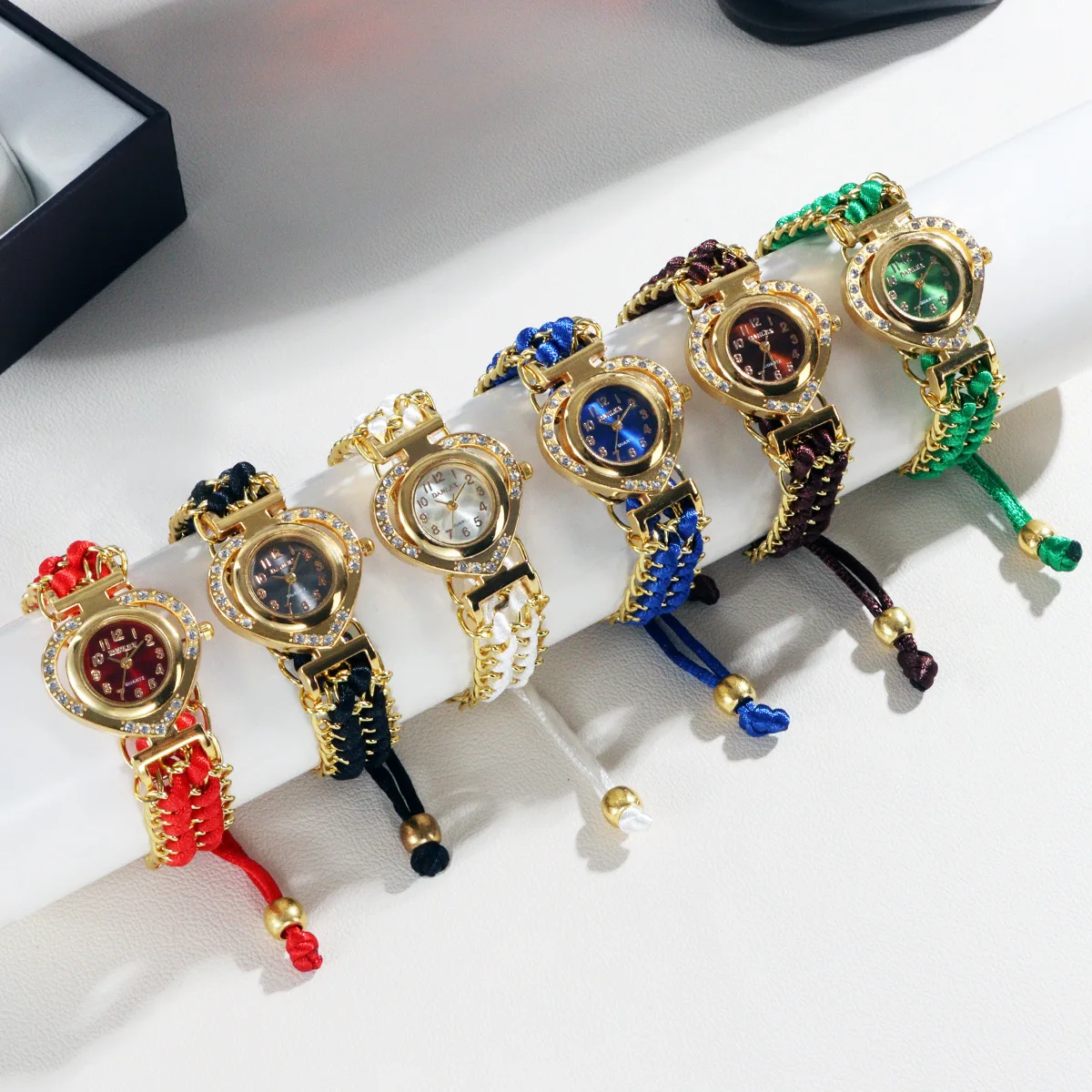 10 шт./лот, золотые женские часы с любящим сердцем, новые женские наручные часы, цветные блестящие часы из ткани со стразами, милые часы для девочек
