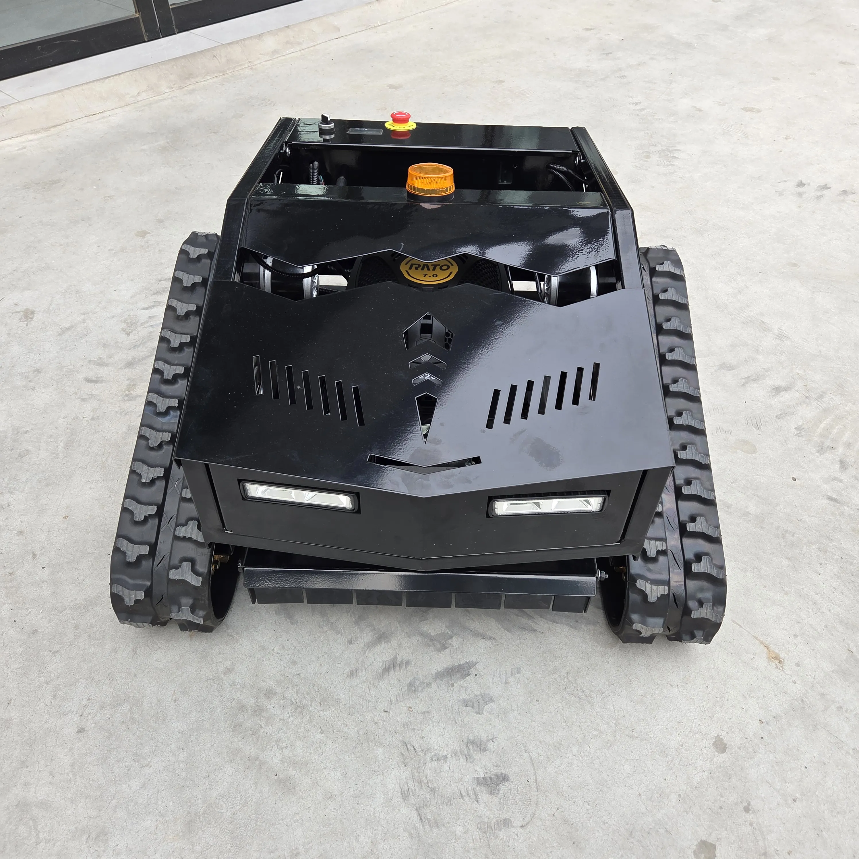 Ferngesteuerter Rasenmäher mit 500 mm verstellbarem Klingenlift – angetrieben durch RATO-, Loncin-, Kohler-Motoren |   Lieferung von Tür zu Tür