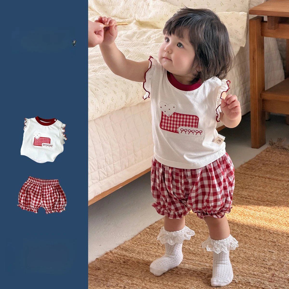 

Girls' Suit Children's Lace-sleeved T-shirt Short-sleeved Plaid Pants Children's Two-piece Set
