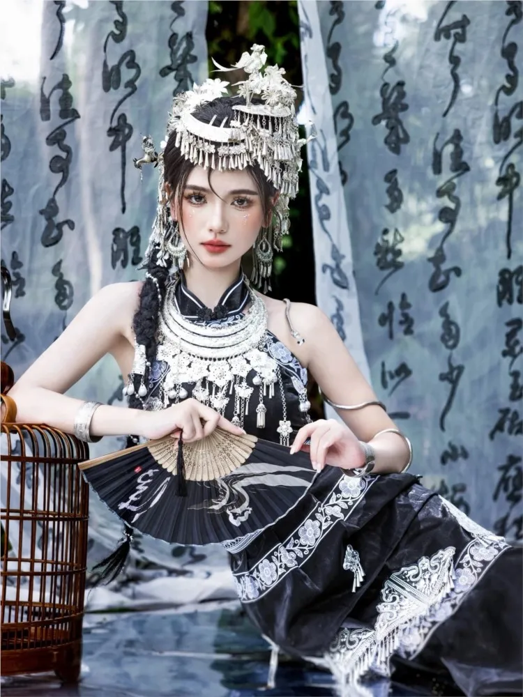 

Ethnic costumes wedding gowns studio dresses performances exotic dances photography travel