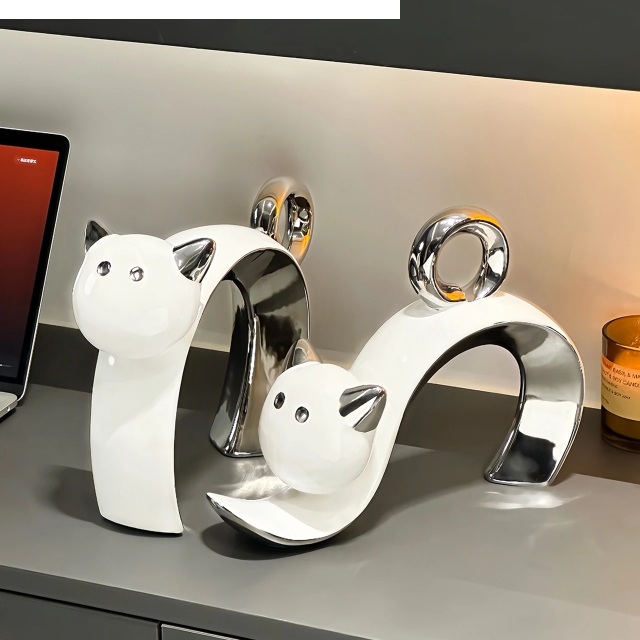 Keramik-Kunsthandwerk Simulierte Tierskulptur Cartoon-Katze Kleine Katze Silberne Niedliche Katzenfiguren Wohndekorationszubehör