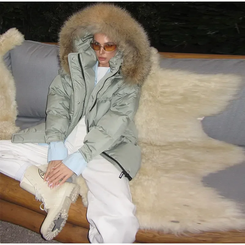 Kurze Damen-Winterjacke mit Kunstfellkapuze, Pelzkragen und Reißverschluss, Warme Outdoor-Bekleidung, Lässige Streetwear – Detail 6