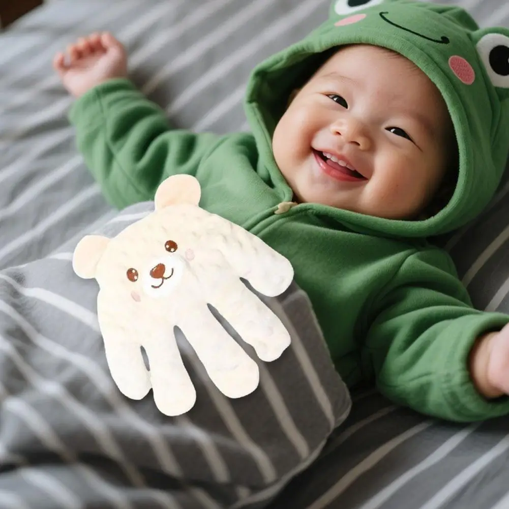 New Type Baby Sleeping Pillow Palm Soothing Sleep Baby Lying Patting Embracing Infant Calming Sleeper Remote Control Hand Palm