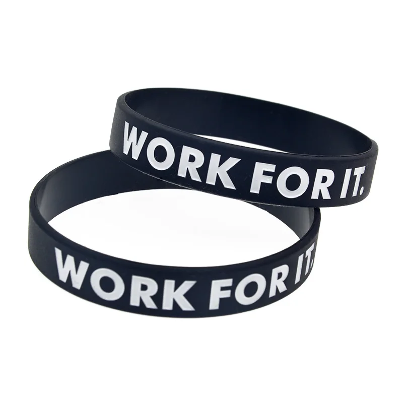 1 Stück inspirierender Geschenk-Armreif „Wünsch dir nichts, sondern arbeite dafür“ aus Silikon, Unisex, Erwachsenengröße, Schwarz – Detail 5