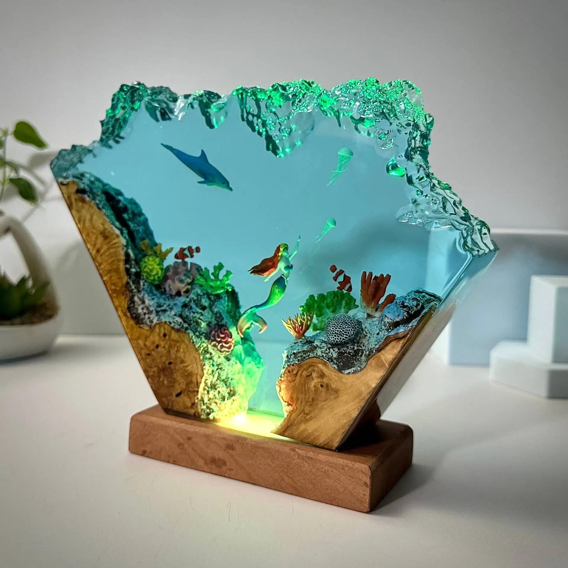 New Underwater World Landscape Dolphins Mermaids and Resin Art Design Luminous Ornaments Atmosphere Home Decoration Gift