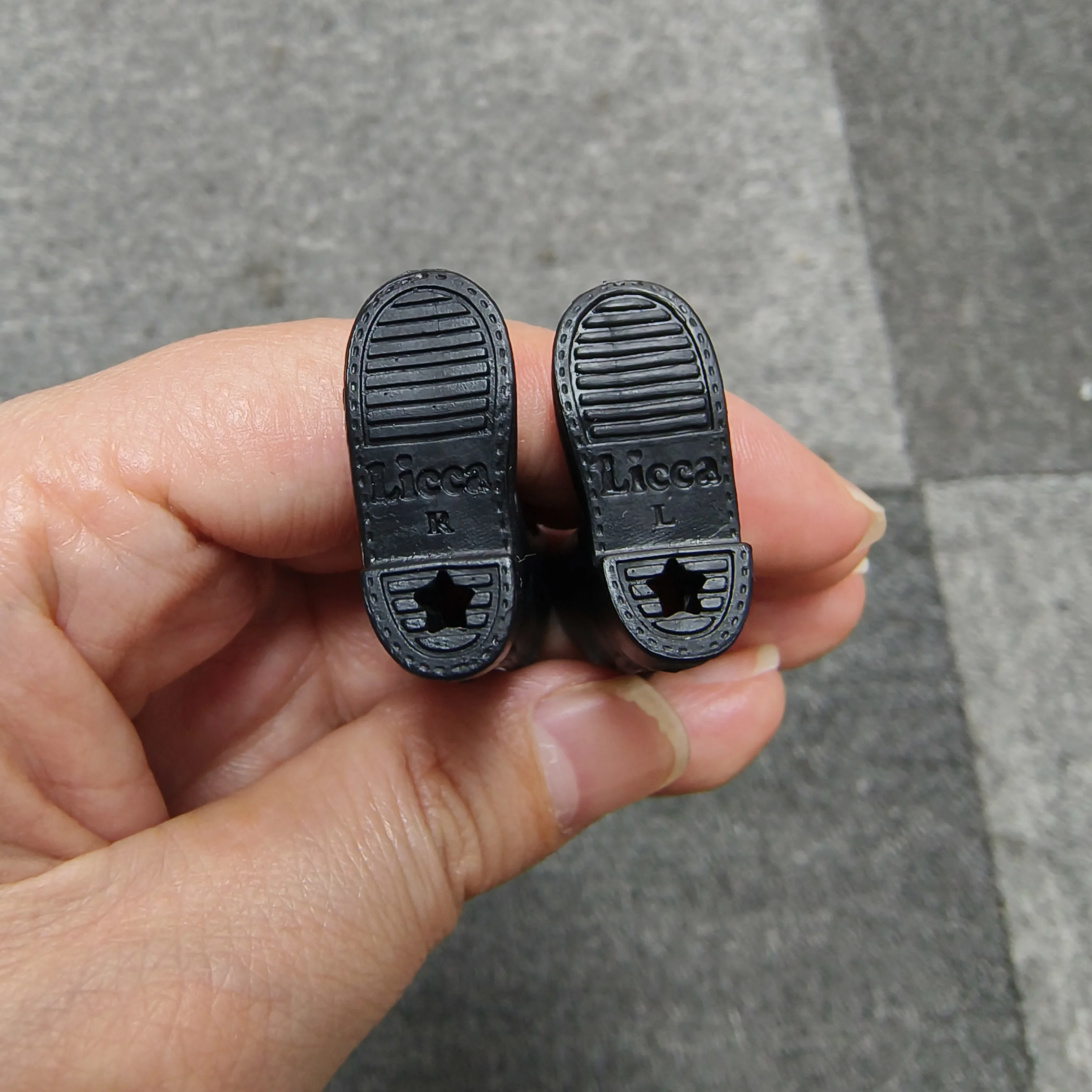Doll Accessories Plastic Shoes Black Boot For Licca Blyth Azone 1/6 Dolls view 3