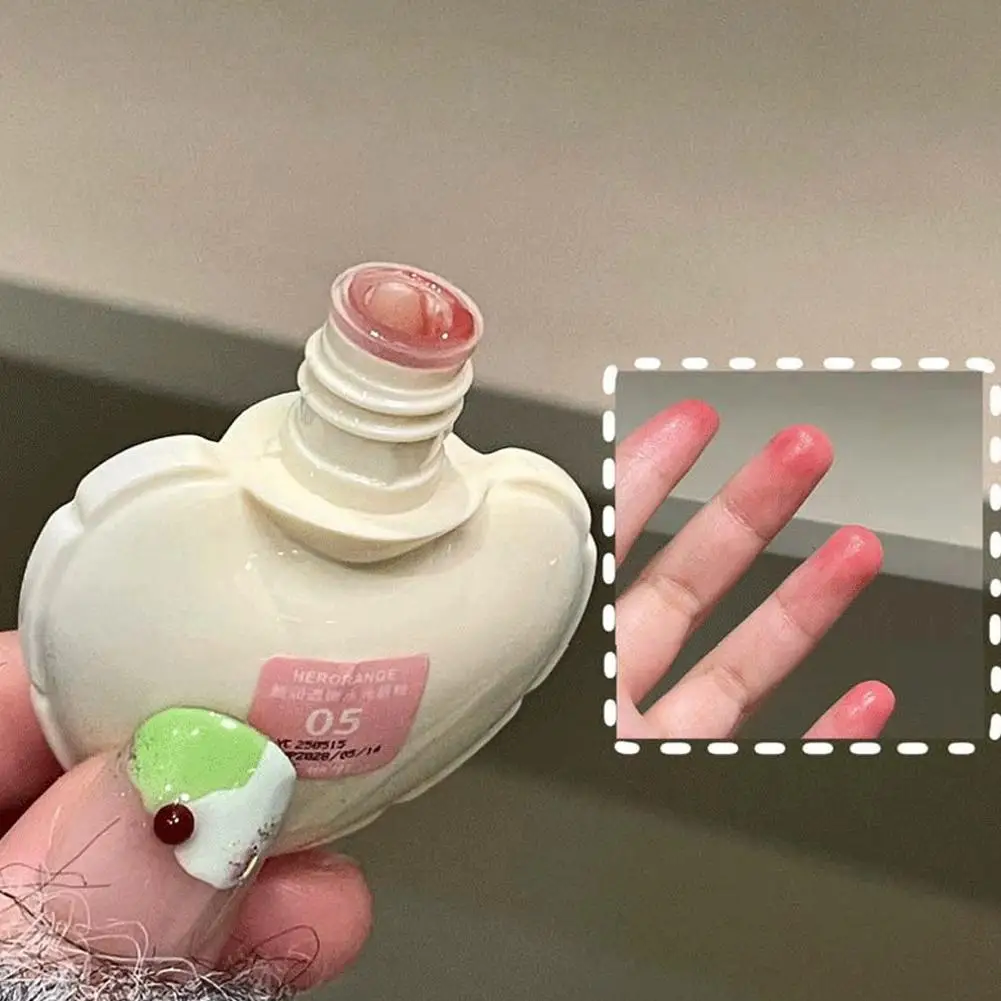 ウォーターライトリップグロス キュートハートミラーグラス リキッドリップスティック 長持ちグリッター ノンスティックカップリップスティック 韓国メイクアップ化粧品