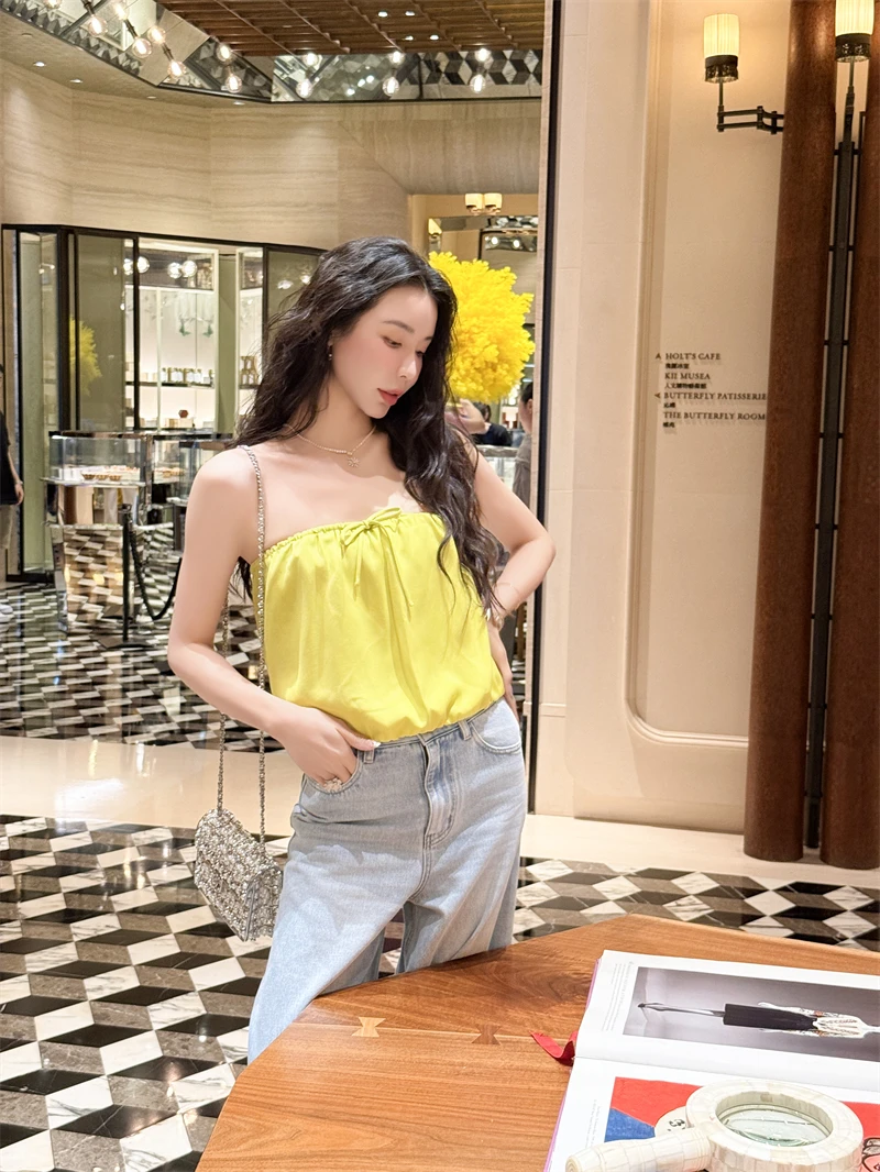 

NOTHING NINE Morning Light Fabric Dstring Tube Top Women's Svel Crop Top with Dstring Summer 2025 Collection