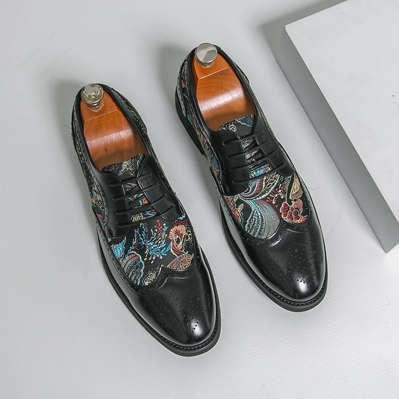 Brand Fashion Men's Shoes Chinese Style Embroidered Oxford Shoes Lace Up Business Leather Shoe Wedding Low Heeled Casual Shoes