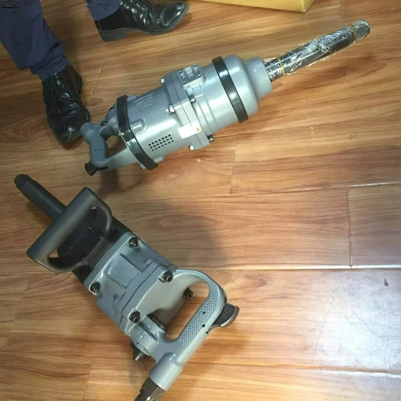 Strumento pneumatico per avvitatore ad aria per impieghi gravosi