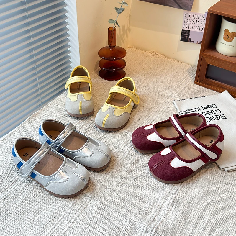 

Children's Leather Shoes 2025 Autumn New Versatile Flat Bottomed Girls' Soft Soled Mary Jane Strap Shallow Mouth Ballet Shoe