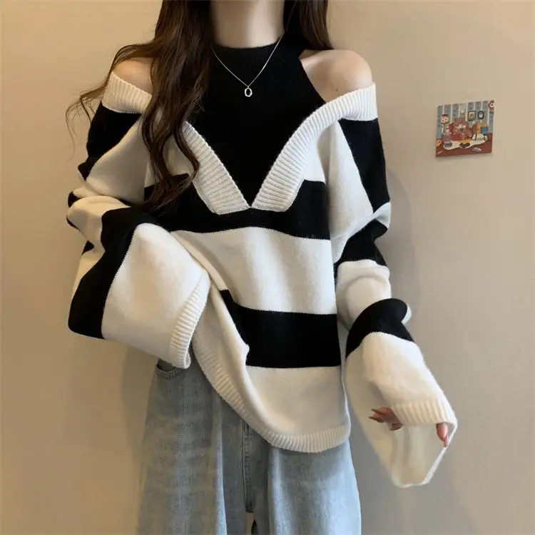 

Sweaters Off The Shoulders Fake Two Pieces Striped Color Matching Design Fashionable Women Slouchy Korean Style Slimming Sweater