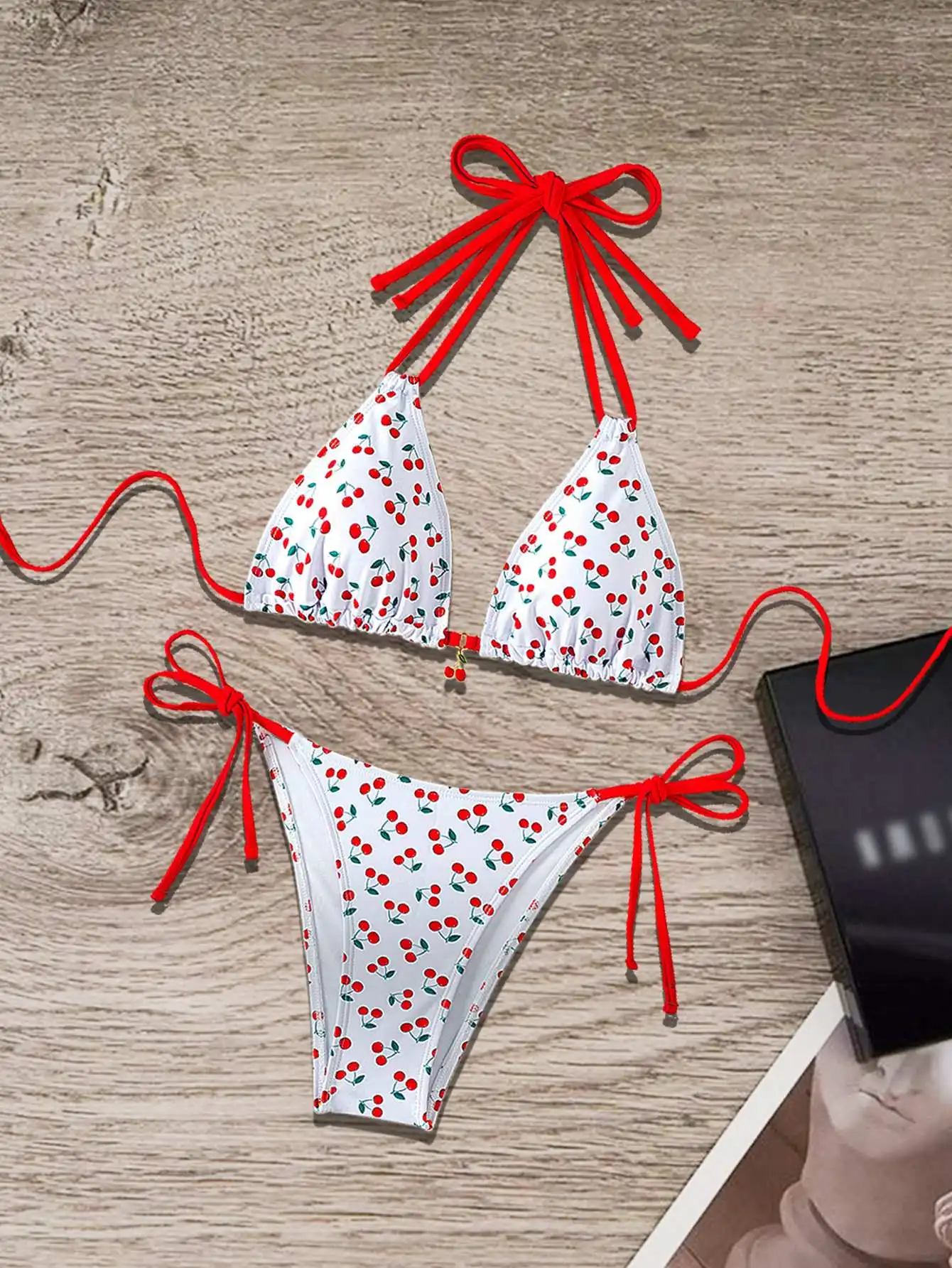 Wholesale Women's Sexy Two Pieces Cherry Print Swimwear Lady Sweet Halter Bikini SetsBrizalian Side Tied Bearch Bathingsuit