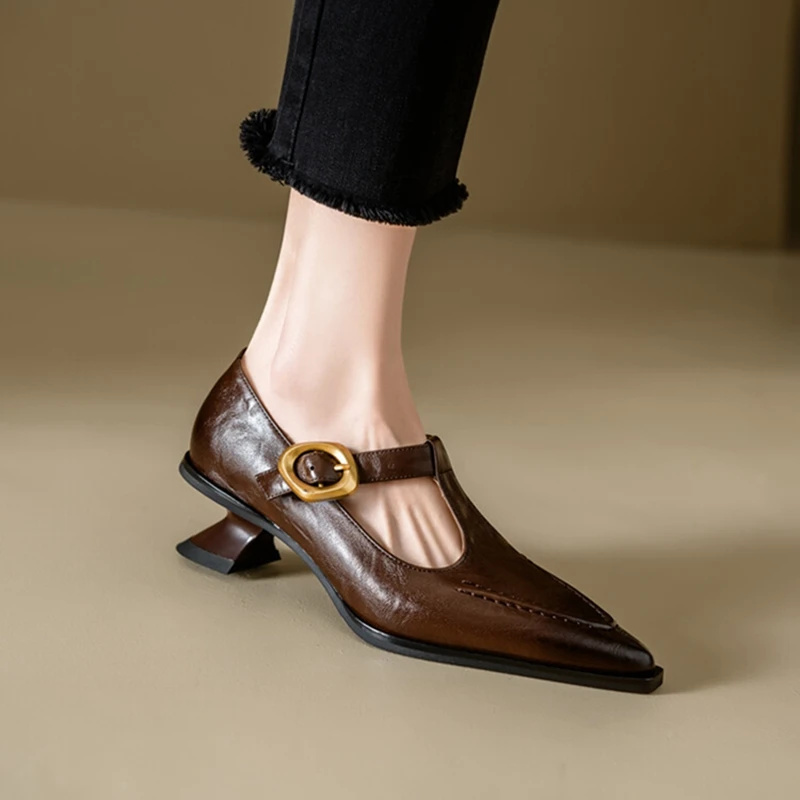 NEW Autumn/Spring Women Pumps Split Leather Shoes for Women Pointed Toe Kitten Heel Women Shoes Soft Retro Buckle Mary Jane Shoe