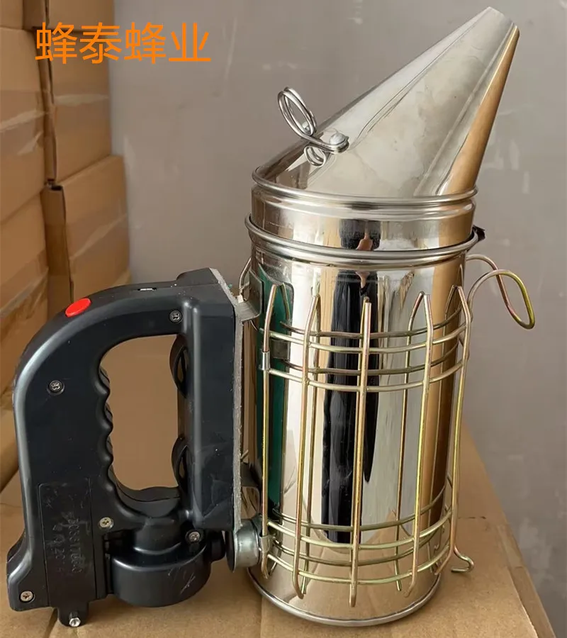 Black-handle electric smoke sprayer, bee fumigator, outlet type bee tool, rechargeable electric pointed stainless steel smoke sp