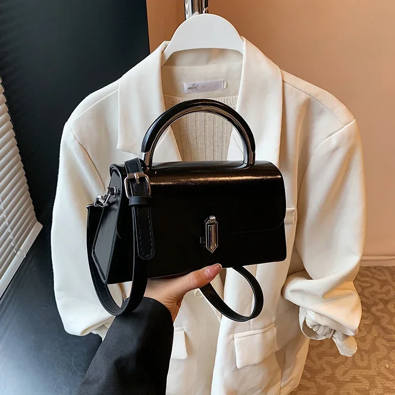 

Chic Retro Paris Fashion Tote Bag - Women's Crossbody Messenger With Minimalist Design & Premium Solid Color