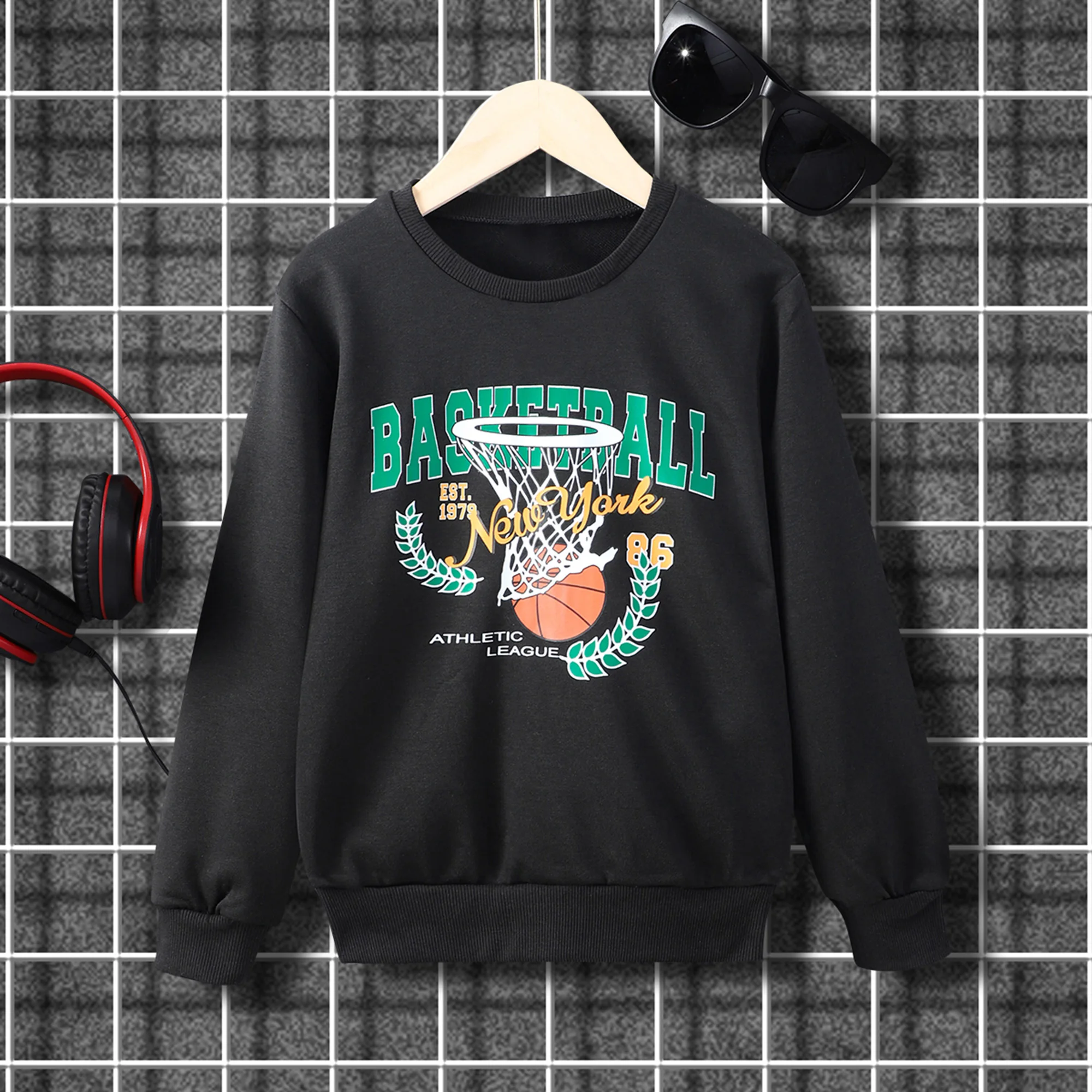 2023 Autumn Big Boys Sweater Children's Wear Long Sleeve Basketball English Printed Cool Children Wear Autumn 8 9 10 11 12 Years