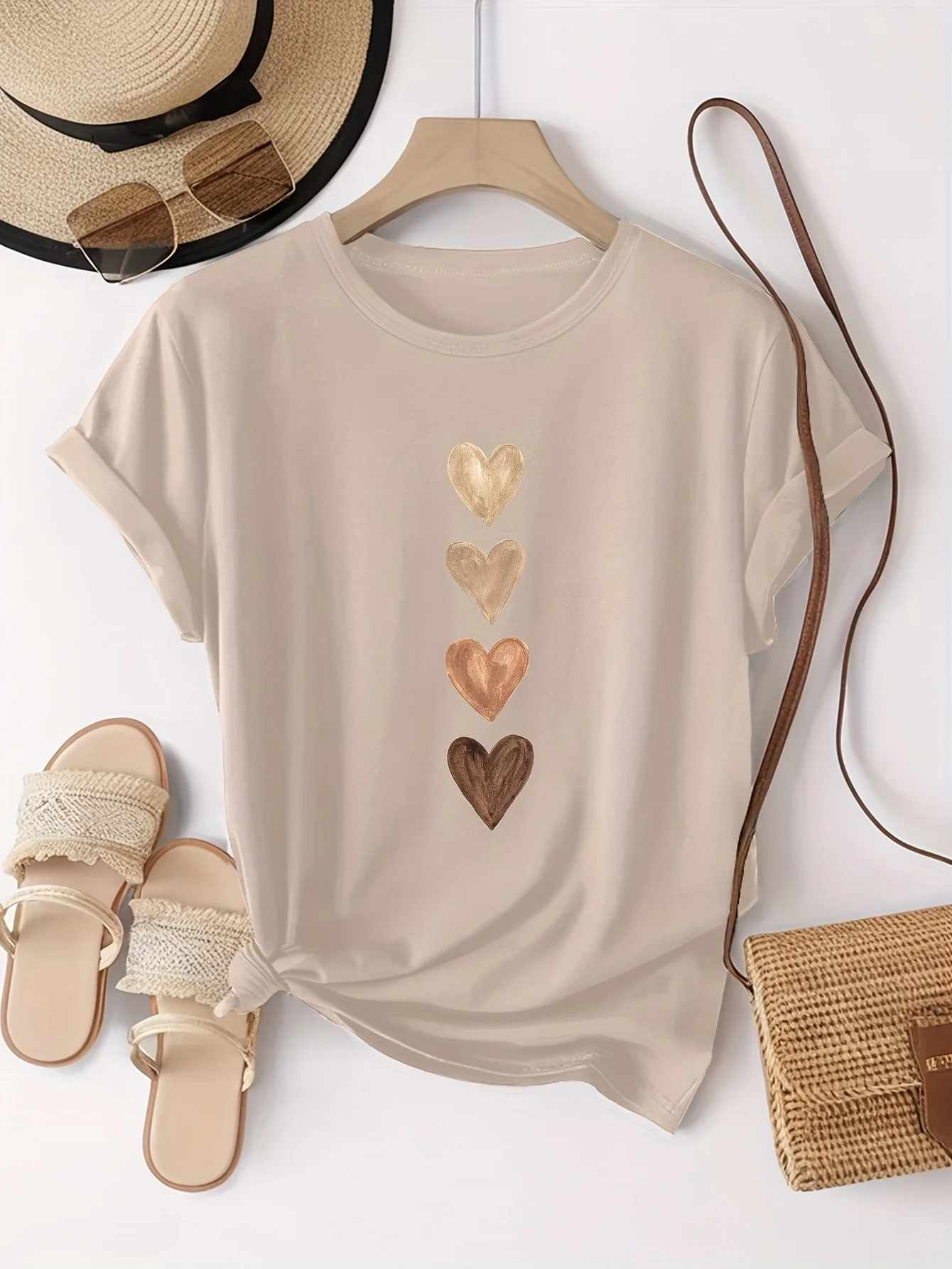 Camiseta casual de manga corta para mujer con estampado gráfico de cuatro corazones - Negro y dorado, cuello redondo elástico medio