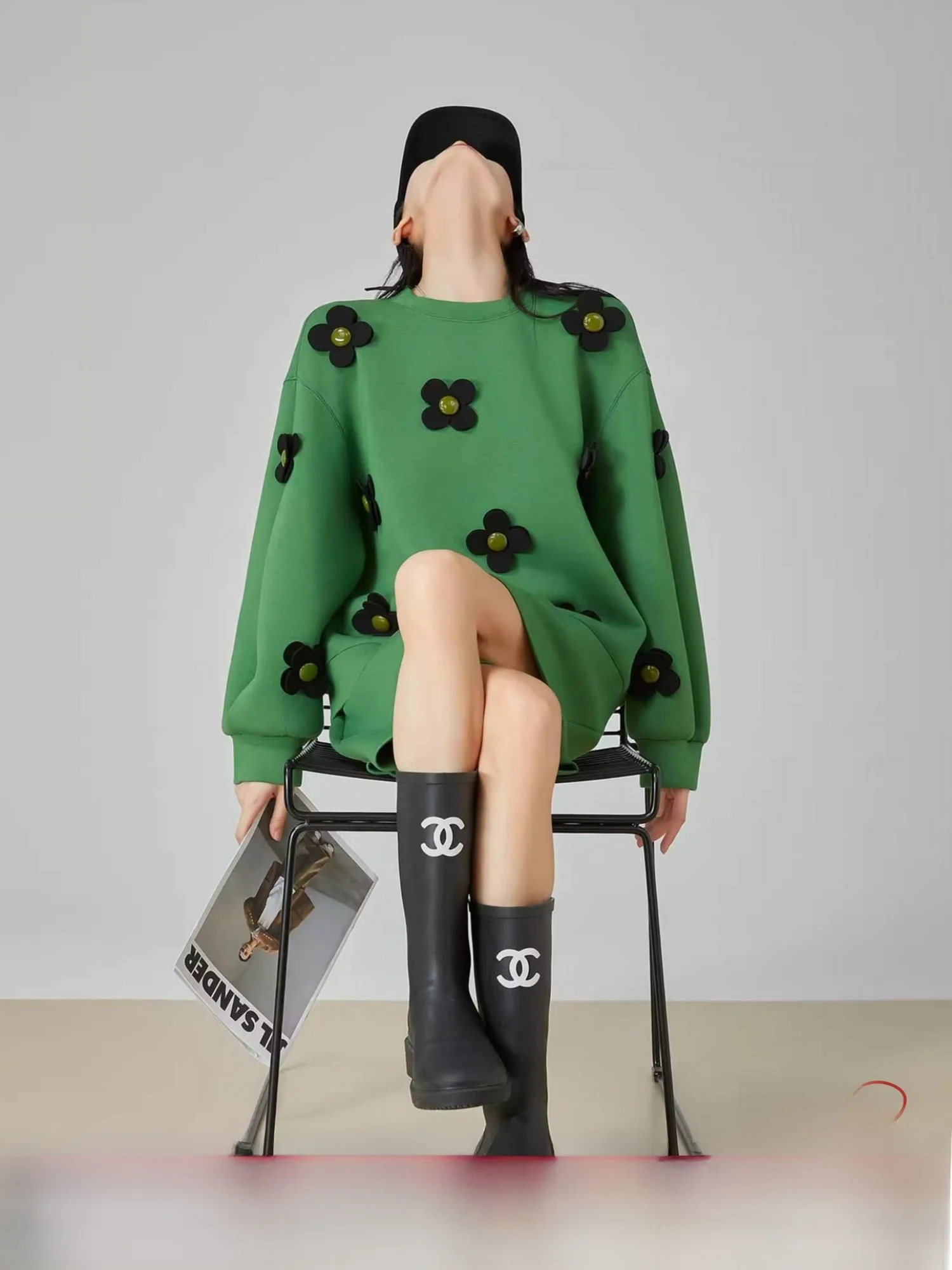 

Комплект из двух предметов: худи с цветочным принтом ручной работы и брюки с высокой талией, женский, модный, удобный, с круглым вырезом, дизайнерский