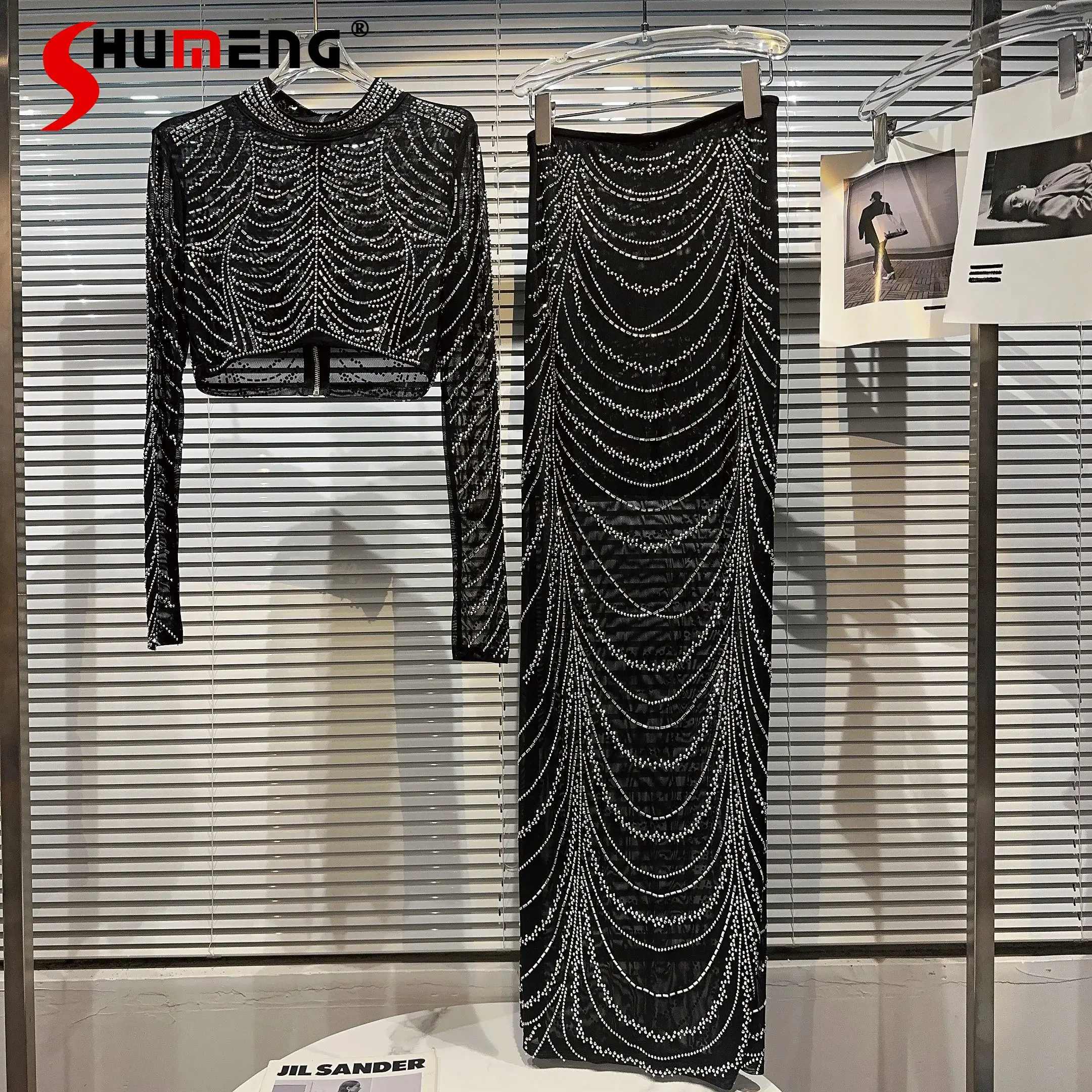 

2023 Autumn Shiny Rhinestone Cloth Sets Women New Heavy Embroidery Hot Drilling Long Sleeve Mesh T-Shirt + Long Sheath Skirt Set