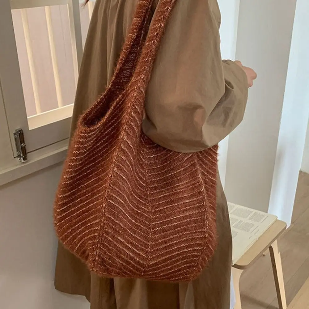 

Модная корейская стильная вязаная сумка на плечо для отдыха, винтажная тканая большая сумка, повседневная зимняя сумка для подмышек, дорожная сумка