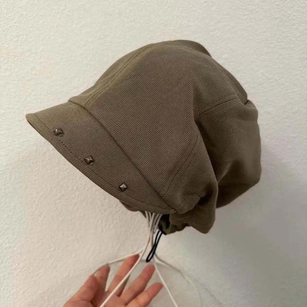 Rivet Ornament Slouchy Beret Solid Color Face Framing Short Brim Hat Warm Lining Soft Fabric Studded Beanie Photoshoot