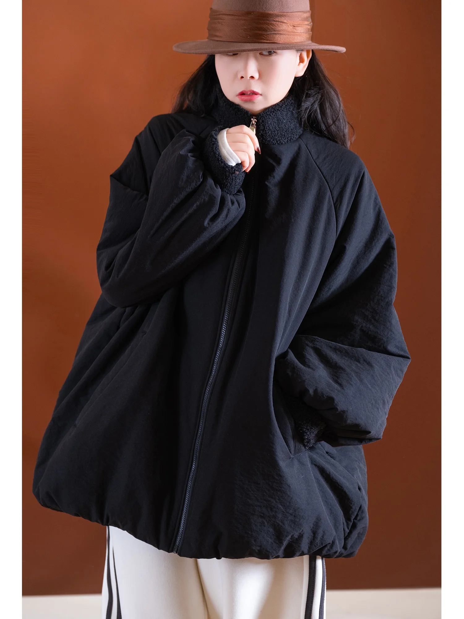 

Матовая хлопковая куртка свободного кроя с широкими рукавами, на молнии, легкая в уходе, для повседневной носки, цветная.