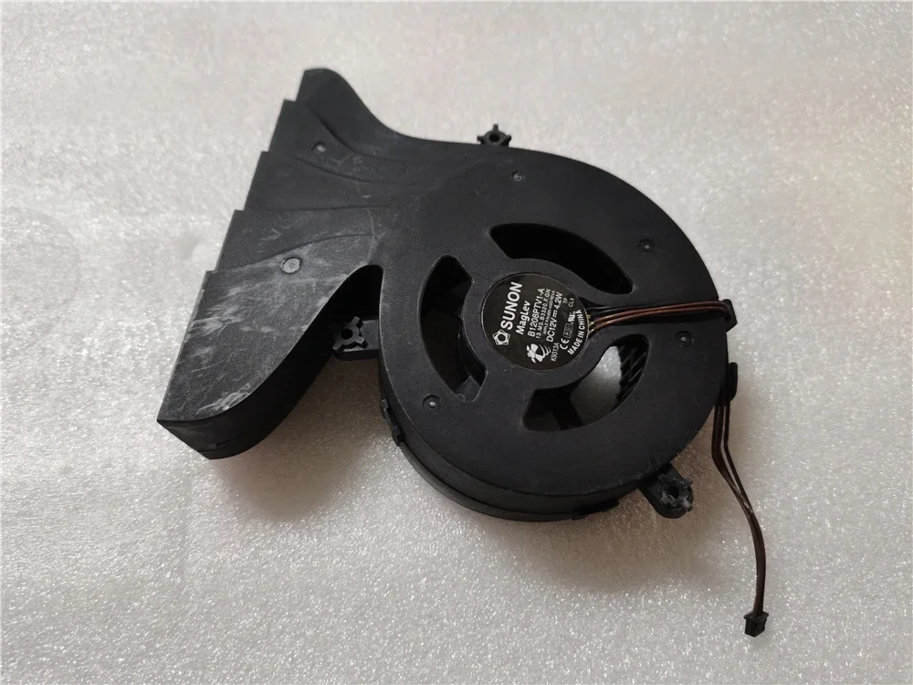 

CPU Cooling Fan fit For Apple iMac G5 A1195 A1224 620-4323 620-3913 i-Mac BFB0812H-SM06 B1208PTV1-A 13.MS.B3320.F.GN