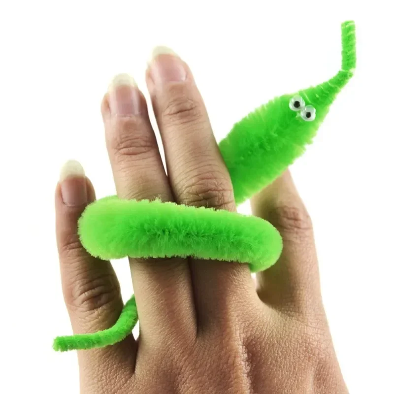 [VIP] Funny 100pcs/lot Magician show props Magic show caterpillar Kids Tricks Toy Pull hidden string-watch it slither