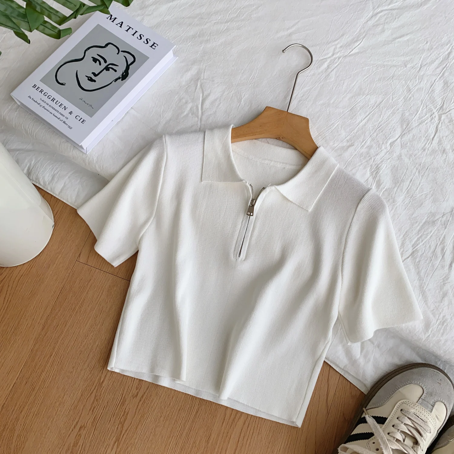 2025 جديد الوردي الصلبة سستة سترة تنوعا قصيرة الأكمام محبوك أعلى لربيع وصيف الملابس النسائية المحاصيل الأعلى