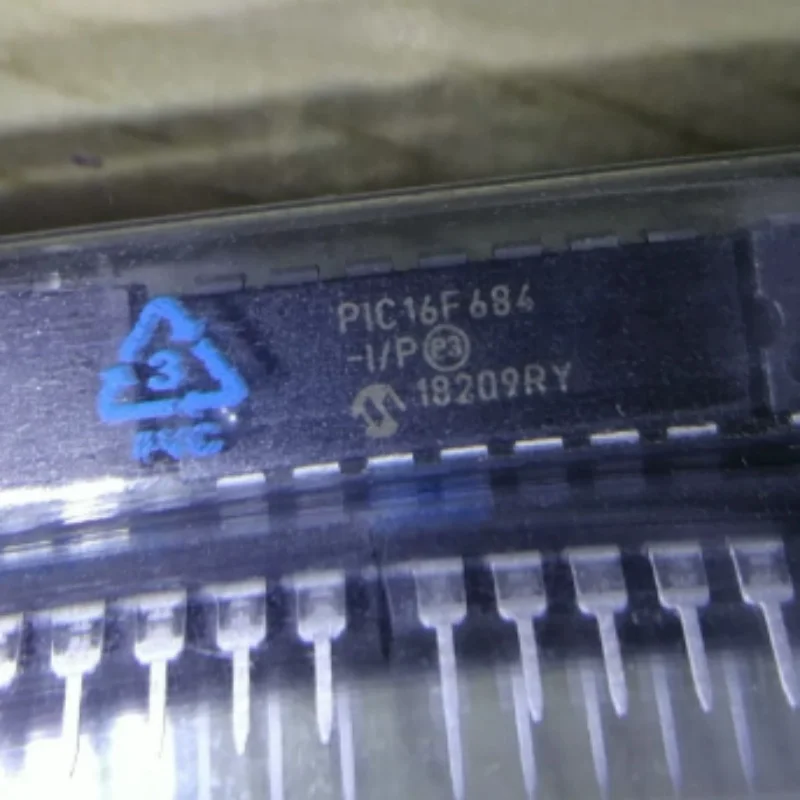 PIC16F684-I/P PDIP-14 New Original Stock
