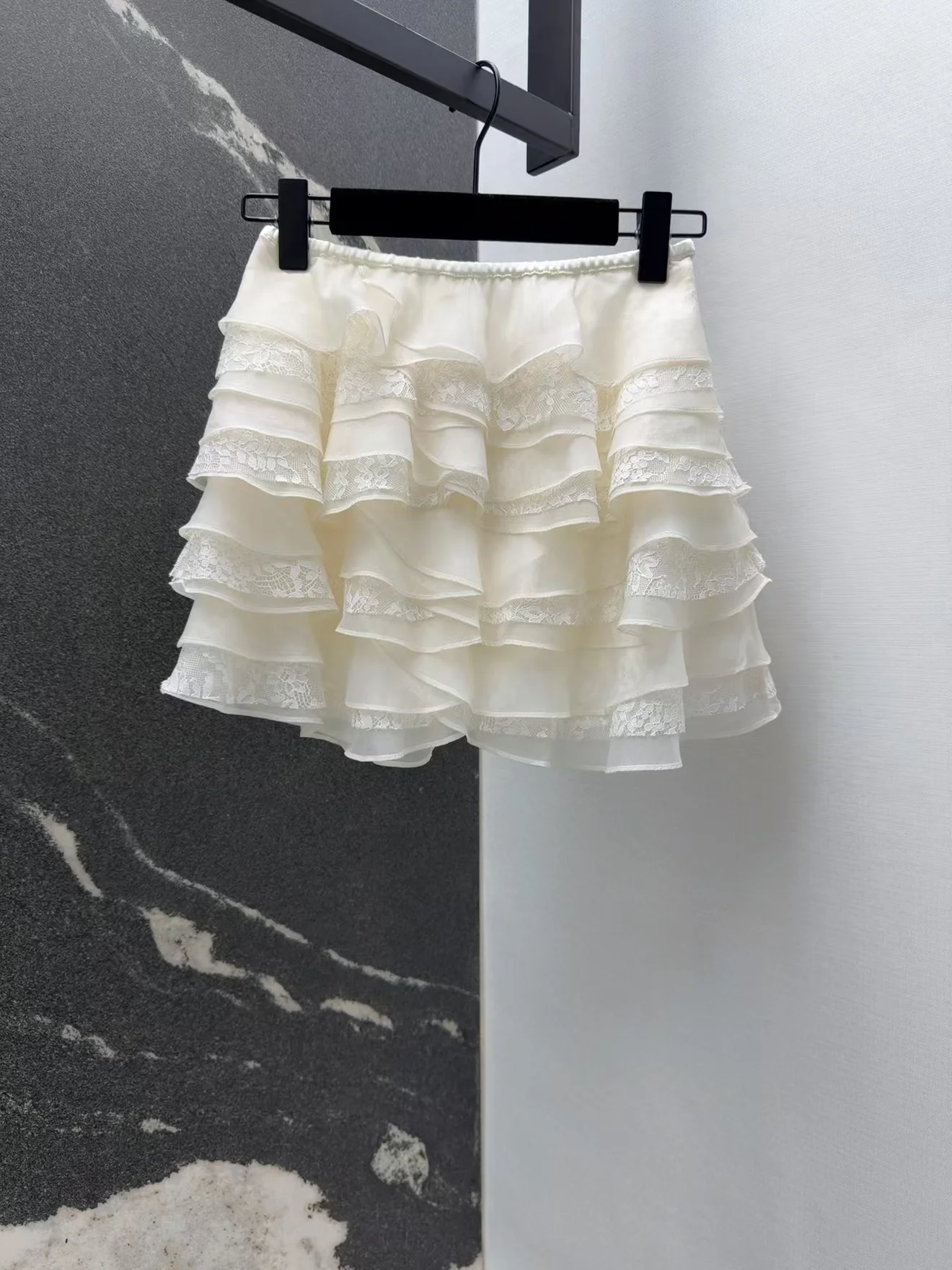 

High quality new women's half skirt cake skirt ruffle edge fluffy A-line short skirt