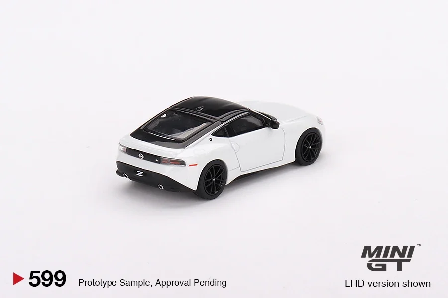 1:64 Nissan Z ประสิทธิภาพ2023โมเดลรถยนต์อัลลอยหล่อตายเด็กชายชอบสะสมของเล่นเหมาะสำหรับเพื่อนเป็นของขวัญวันหยุด