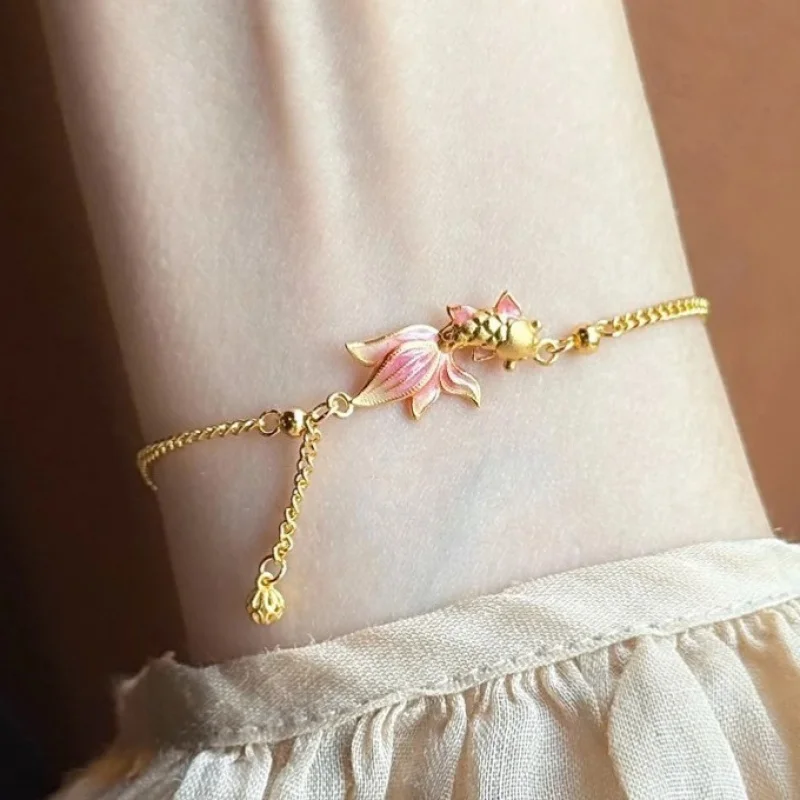 

Every year there are fish. Small golden koi enamel 925 silver pendant bracelet, women's non-fading beaded chain, retro amulet, w