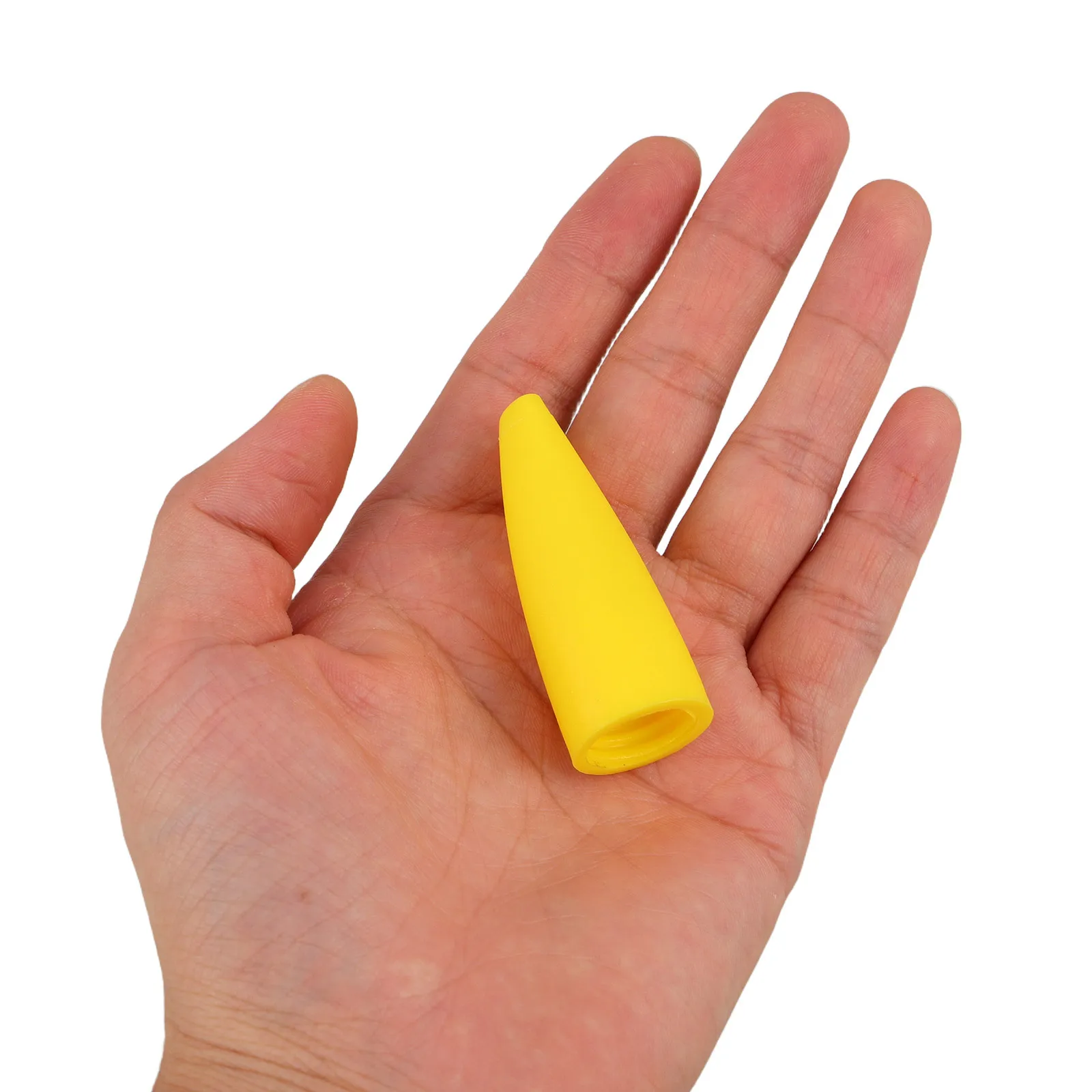 

8Pcs Caulking Nozzle Replacement Flat Spray Tips Reusable Caulk Applicator for Sealing Exterior Walls Door Window Seams Sausage