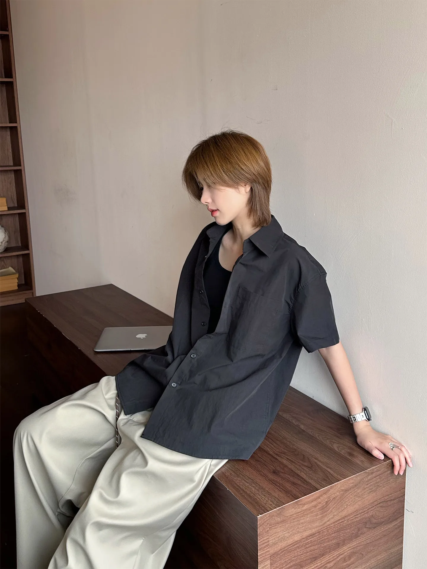 

Рубашка Ja1 Basic Black с коротким рукавом, свободного кроя, повседневная, не для ночных сов, в нейтральном стиле, винтажная, хлопковая, для мужчин и женщин