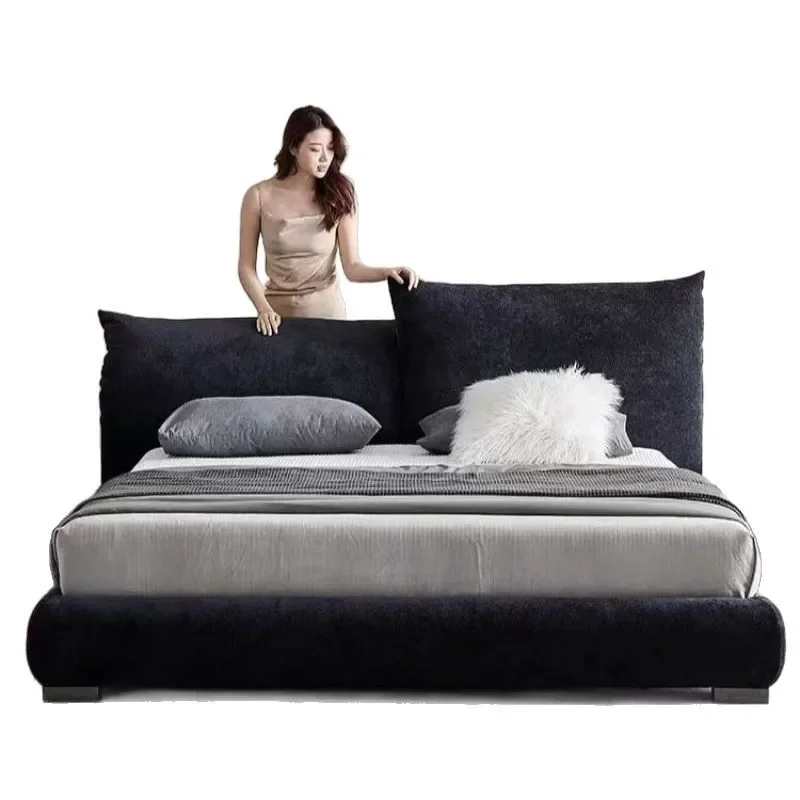 

New Italian chenille flannel petal bed modern simple master bedroom fabric bed Internet celebrity home light luxury