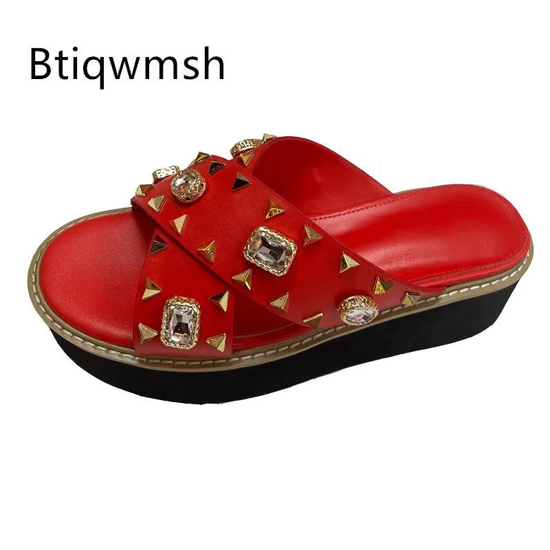 

Сандалии на платформе с красными бриллиантами, женские черные кожаные туфли на танкетке с открытым носком, женские повседневные шлепанцы