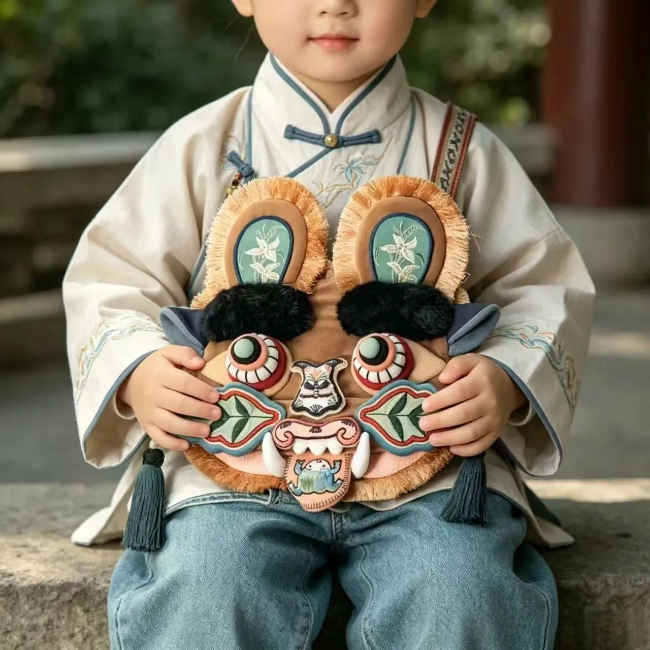 Chinese Folk 3D Tiger Head Crossbody Bag Plush Splicing Embroidered Shoulder Purse Tassel Decor National Trend Handbag for Hanfu