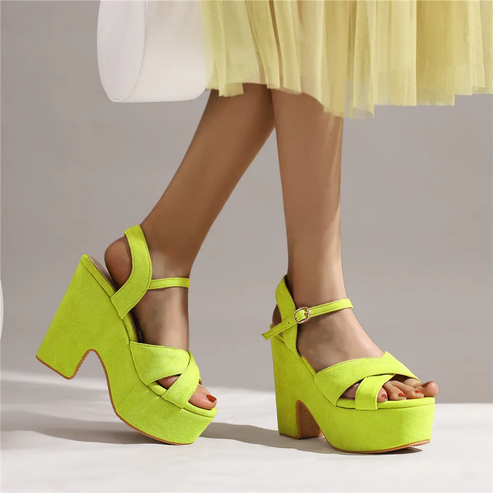 2024 New Bohemia Style Vacation High Heels Summer Ankle Strap Buckle Party Sandały Platforma Buty na koturnie Kobiety Rozmiar 34-43