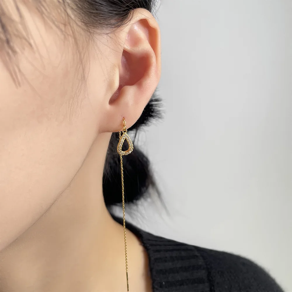 Elegant long tassel earrings with creative design sense, women's simple hollow zircon water droplet earring