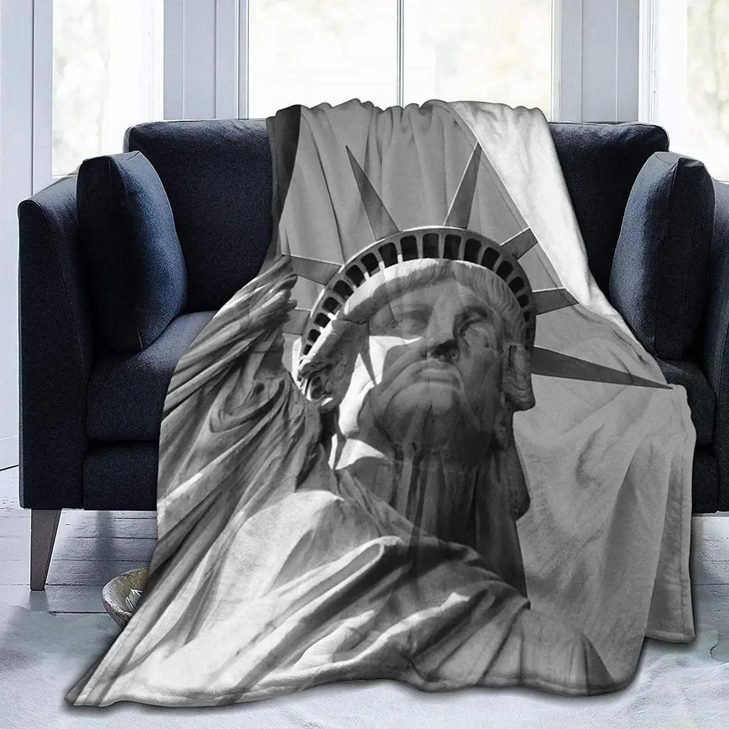 American Statue of Liberty Flannel Throw Blanket Super Soft Warm Lightweight Couch Sofa Bed Adults Kids Gifts Travelling Camping