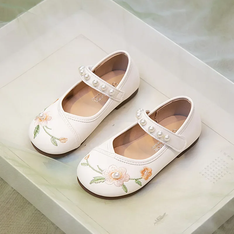 

Girls' Princess Shoes Spring&Autumn 2024 New Soft Sole Chinese Style Hanfu Embroidered Children's Leather Shoes Classic Elegant