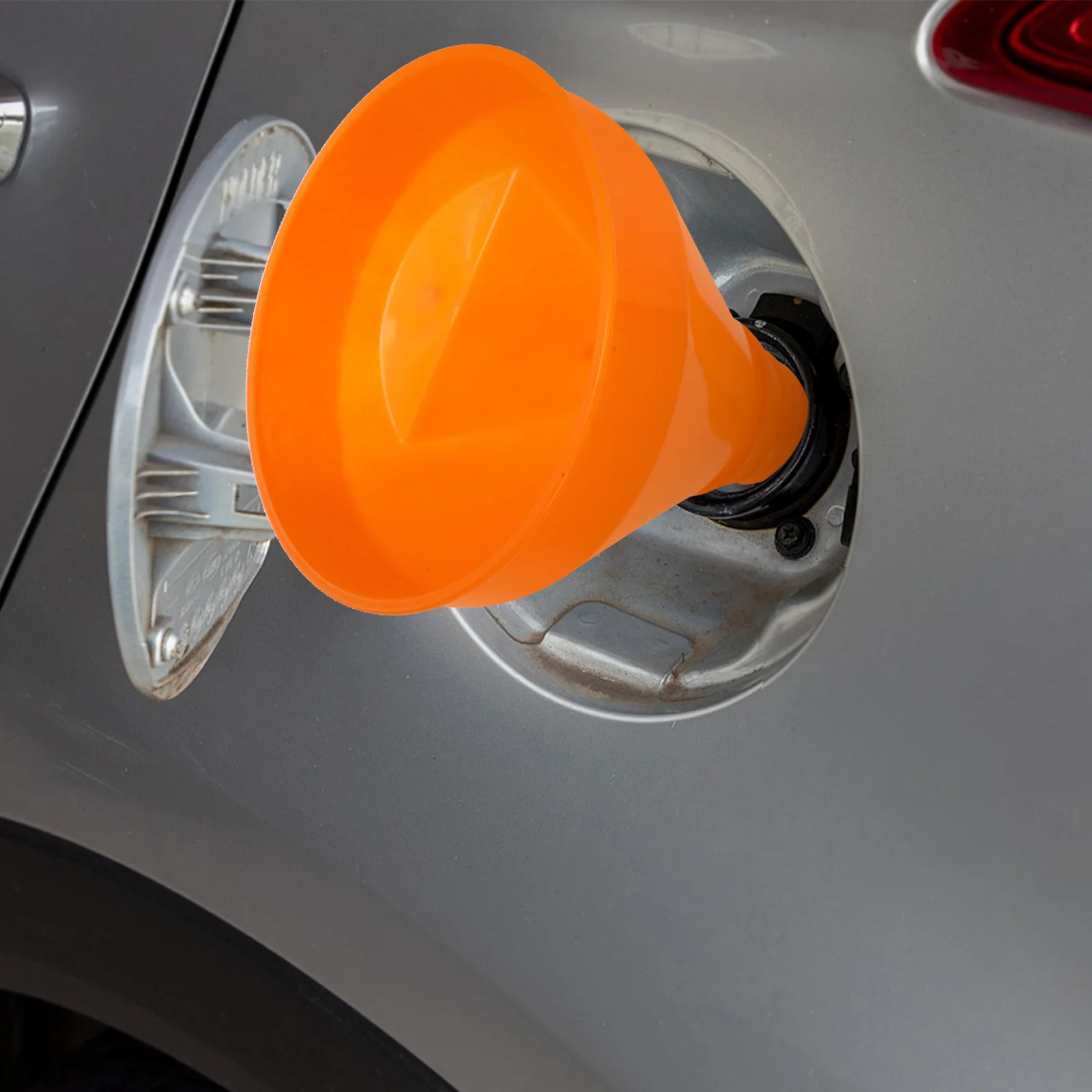 2 قطعة قمع الزيت الثقيلة ABS قمع الوقود لزيت محرك السيارة واسعة الفم نقل السوائل أداة السيارات طويلة