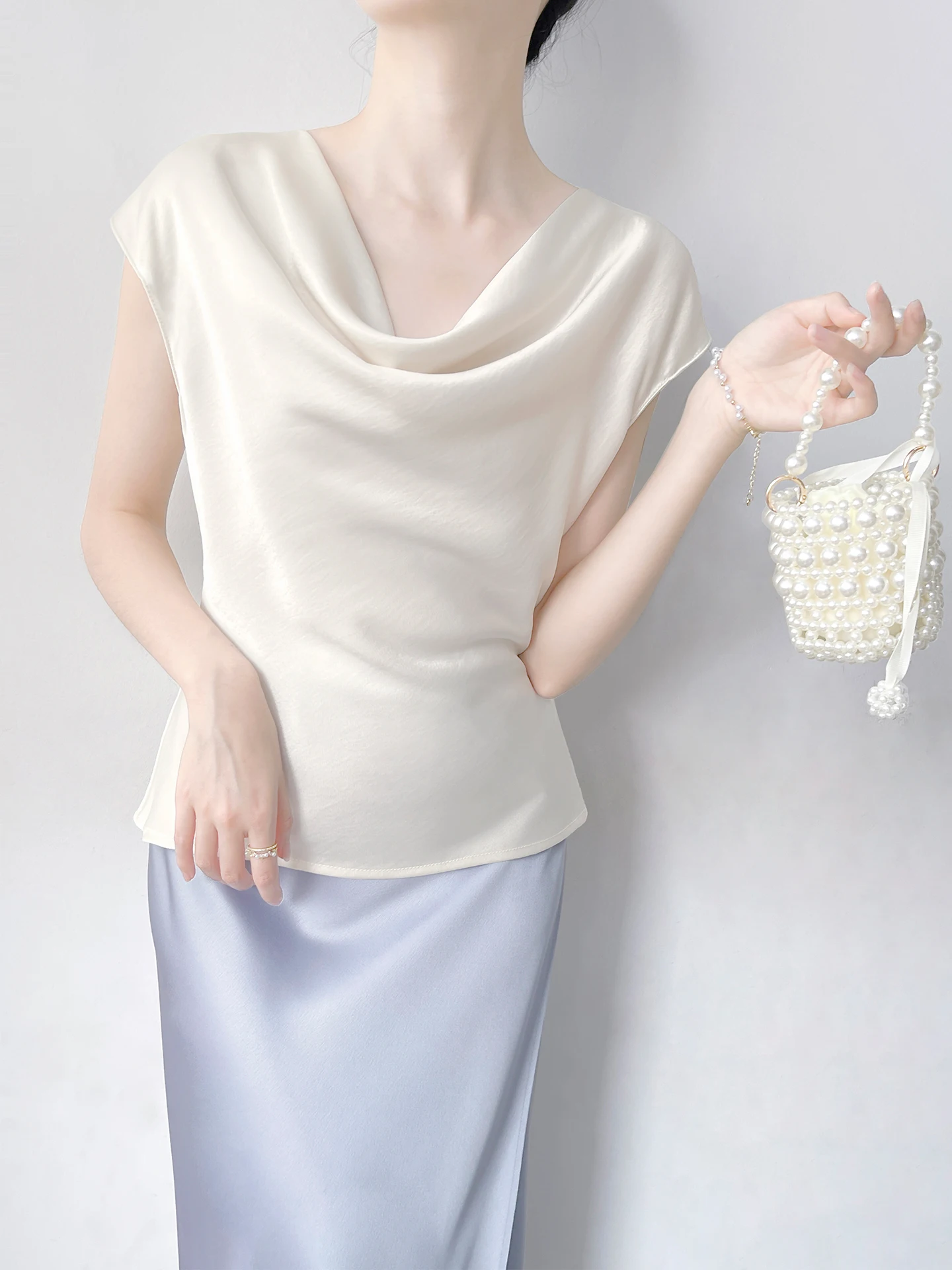 

Korean Sle ort Sve Satin Women's irt Irregular Design Commute Top Breathable Skin-Friendly Regular Fit Polyester Fiber