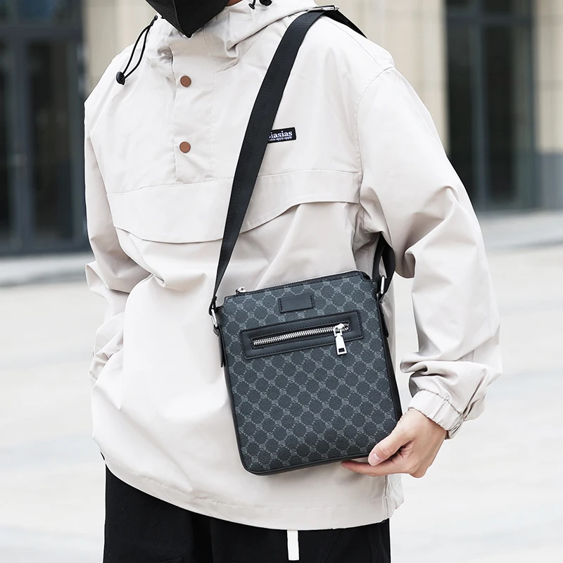 Luxury Brand Crossbody Bag for Men Bags New Casual Man Messenger Bag Fashion Male Bag Leather Designer Sling Pack Shoulder Bag